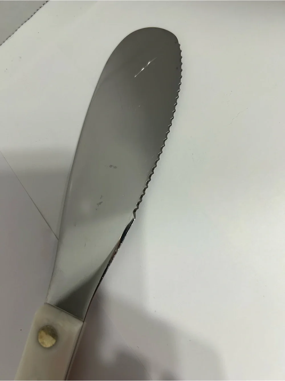 Cutco #1769 Pearl White Serrated Mix And Spread Slice Spatula Spreader 5